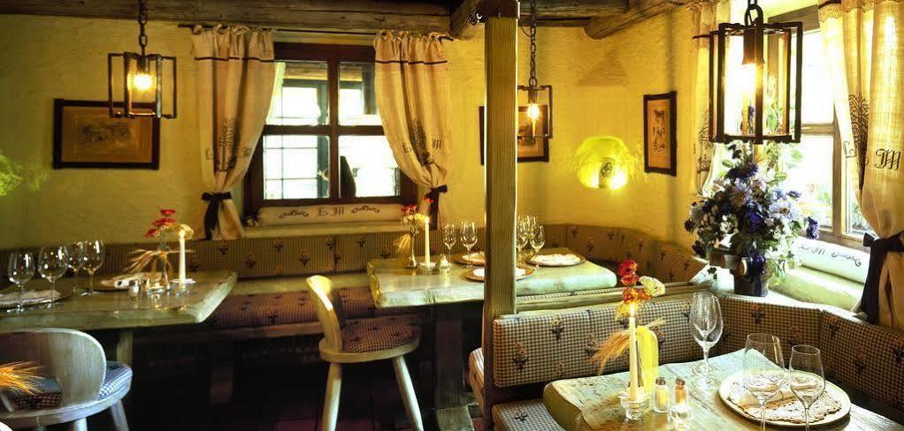 Suedtiroler Stube Seefeld no Tirol Exterior foto